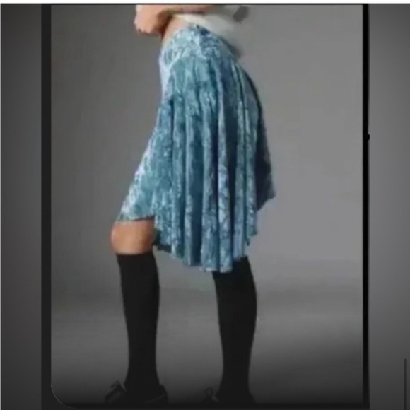 Silence + Noise UO Willa blue teal Crushed Velvet asymmetrical skirt size M new - Picture 6 of 6